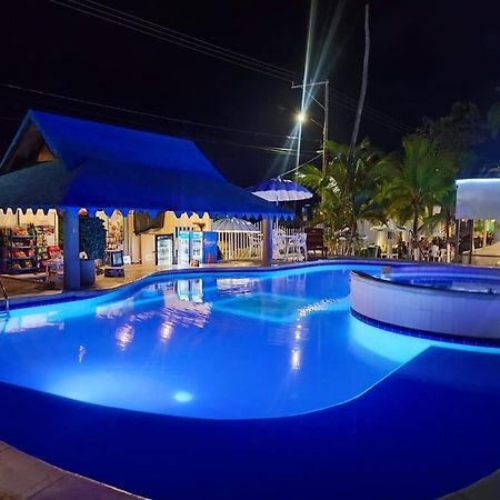 Hotel La Fragata Ковеньяс Экстерьер фото