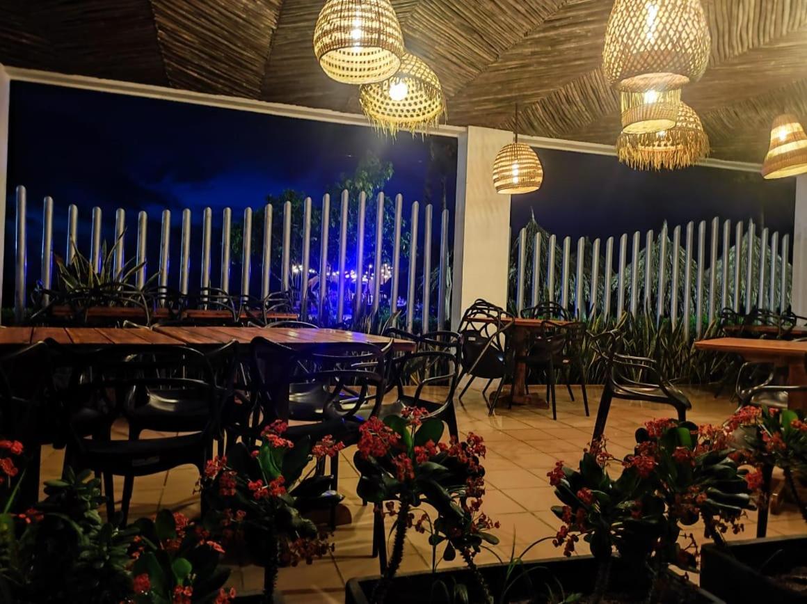 Hotel La Fragata Ковеньяс Экстерьер фото